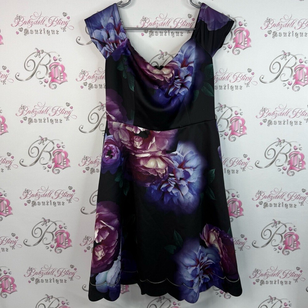 Le Chateau dress scallop hem flowers green pink Black and Purple Floral Dress